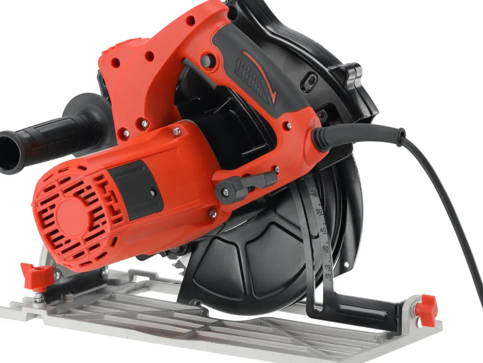 PILARKA TARCZOWA 210MM 2000W Z F. PILARKI STOŁOWEJ