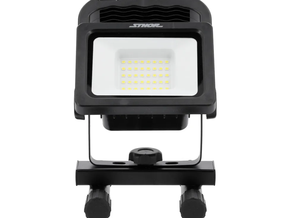 REFLEKTOR PRZENOŚNY 20W SMD 2000LM