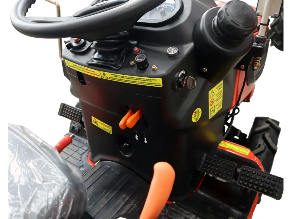 TRAKTOR 4X4, DIESEL 25 KM, KOMPAKTOWY, DO OGRODU I GOSPODARSTWA